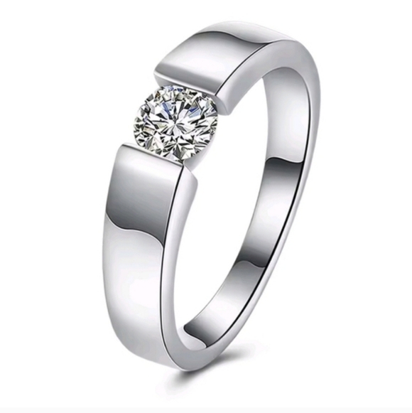 Elegant 925 Sterling Silver Unisex Ring Sz 9